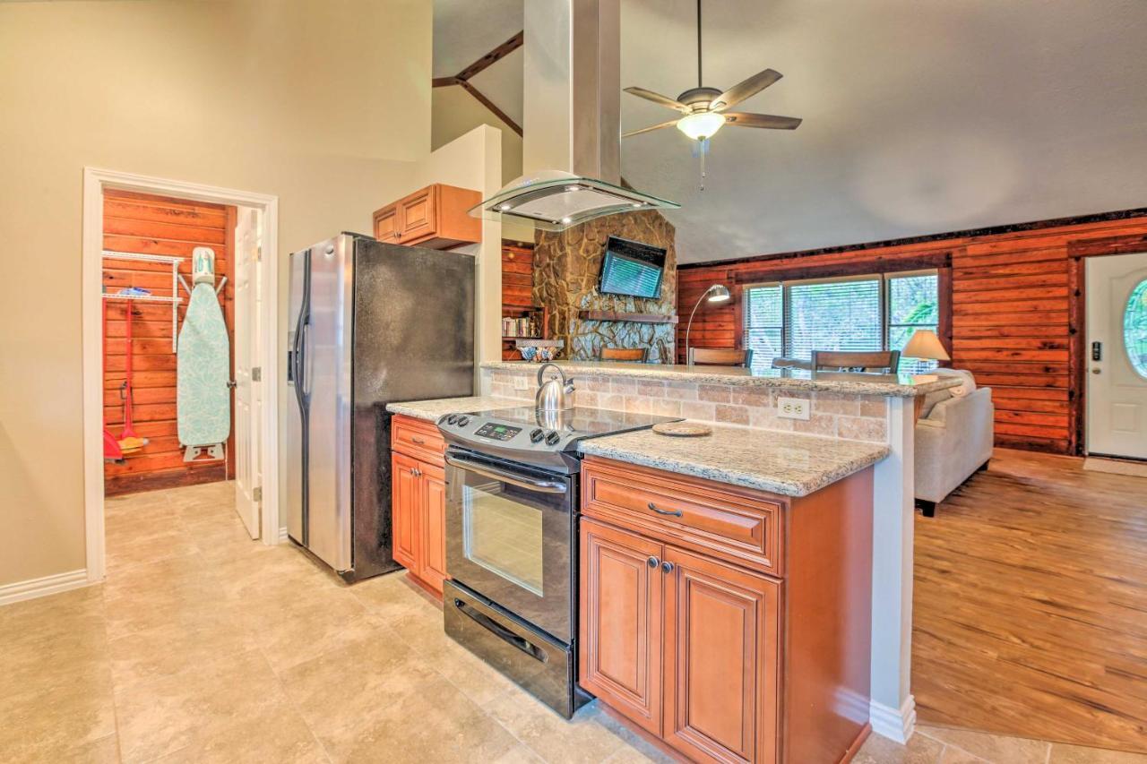 Spacious Kemah Clear Lake Home With Porch And Fire Pit Esterno foto