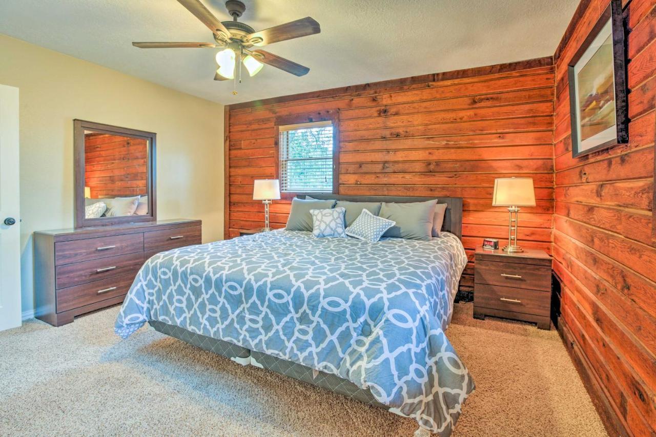 Spacious Kemah Clear Lake Home With Porch And Fire Pit Esterno foto